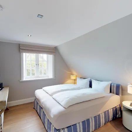 Hamptons Island Holiday home *
