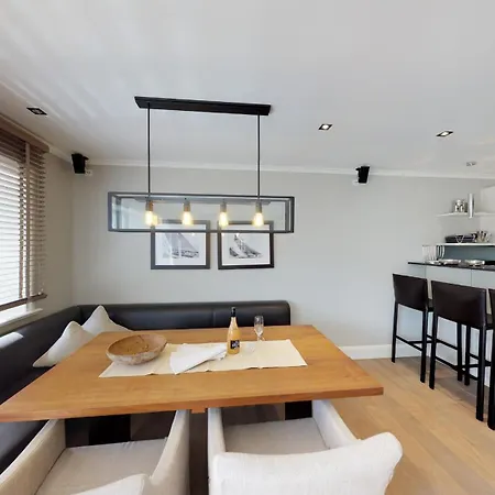 Holiday home Hamptons Island *